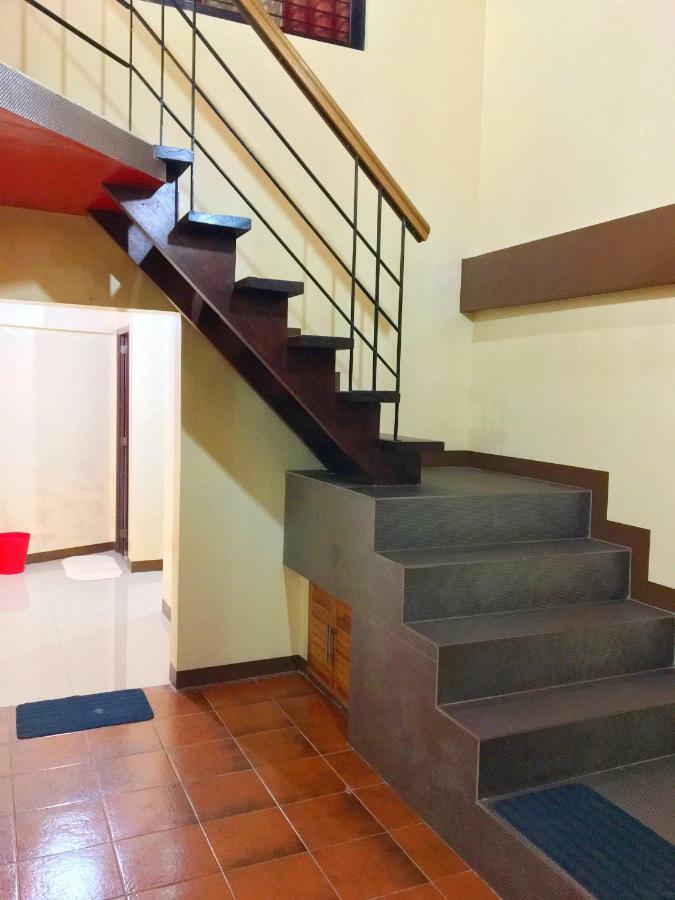Fully Ac 3br House For 8pax Near Airport And Sm With 100mbps Wifi Holiday home Puerto Princesa