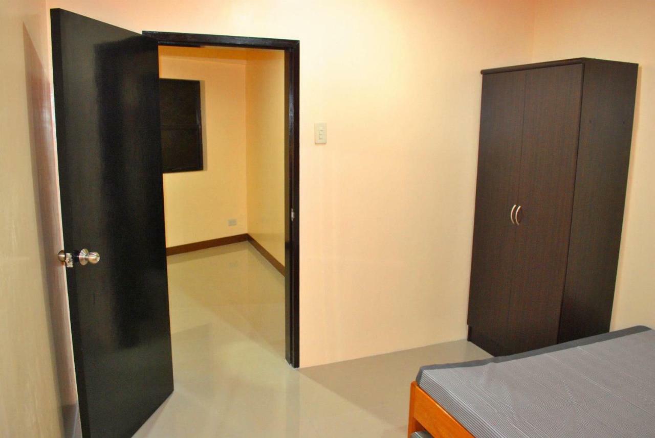 Fully Ac 3br House For 8pax Near Airport And Sm With 100mbps Wifi *
