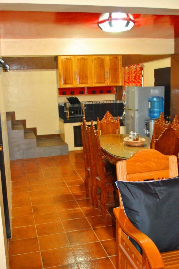 Holiday home Fully Ac 3br House For 8pax Near Airport And Sm With 100mbps Wifi *